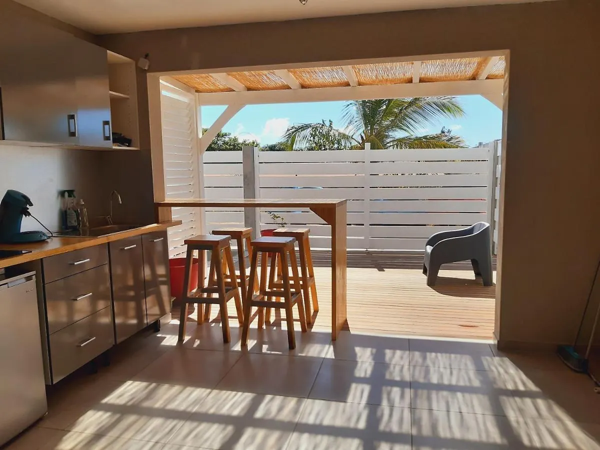 Appartement Neuf A 150 Metres De La Mer Wifi Le Diamant